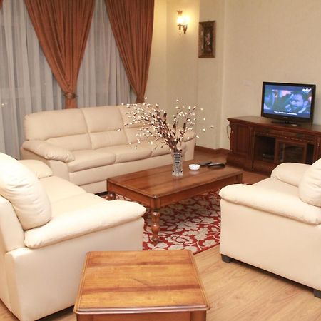 Solmile Family Guest House Addis Ababa Exterior foto