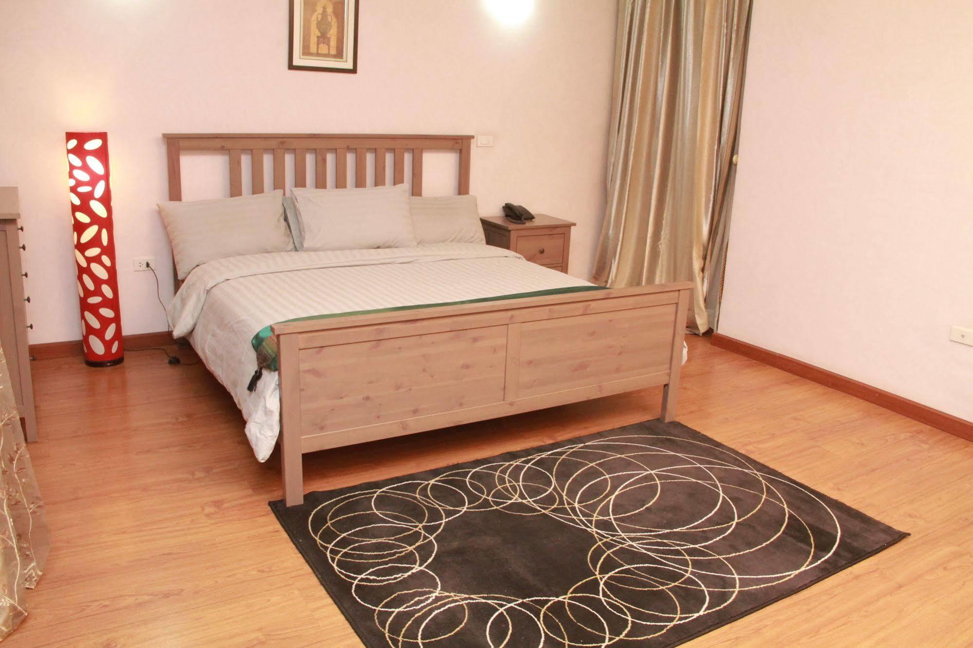 Solmile Family Guest House Addis Ababa Exterior foto