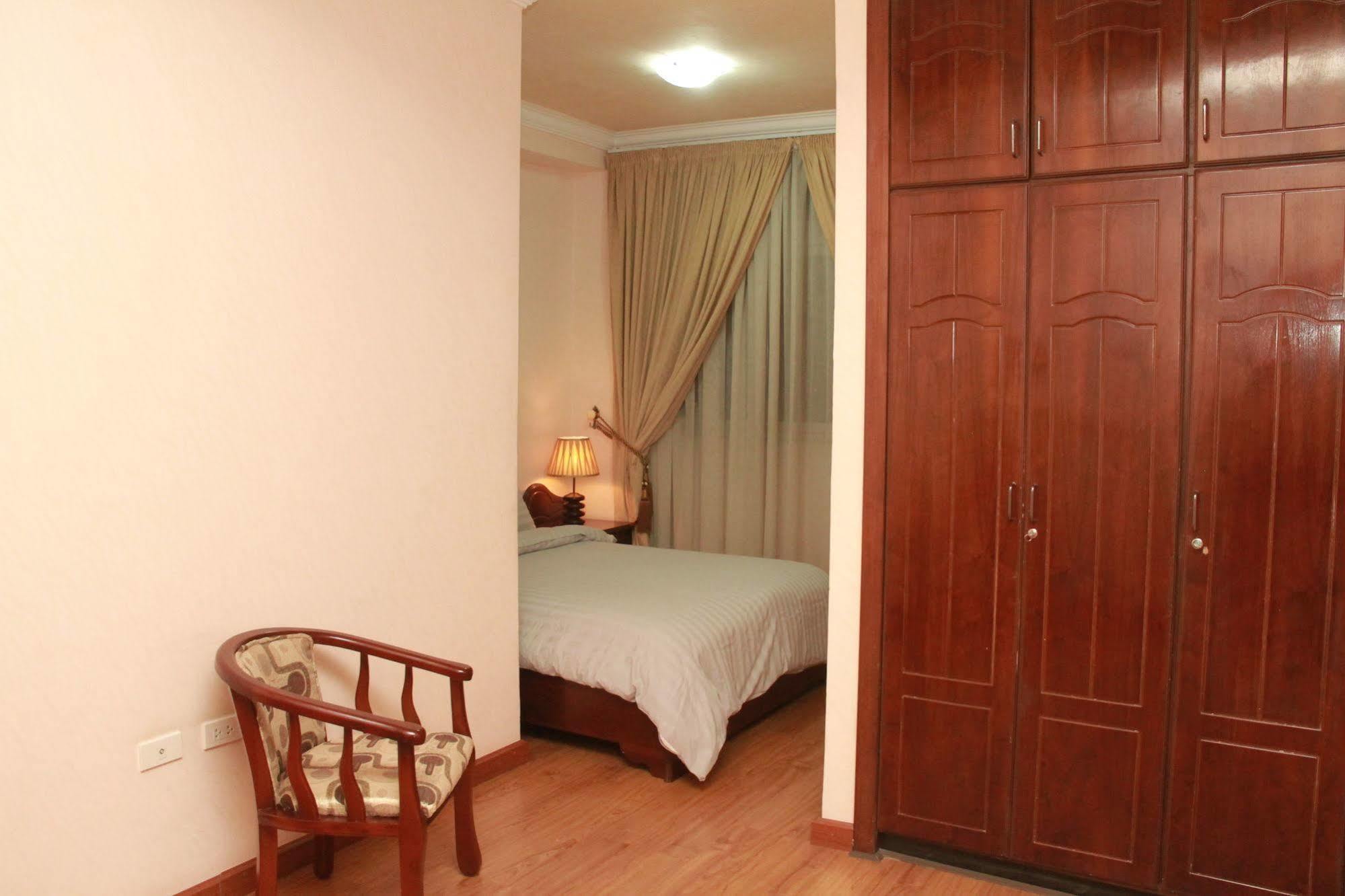 Solmile Family Guest House Addis Ababa Exterior foto
